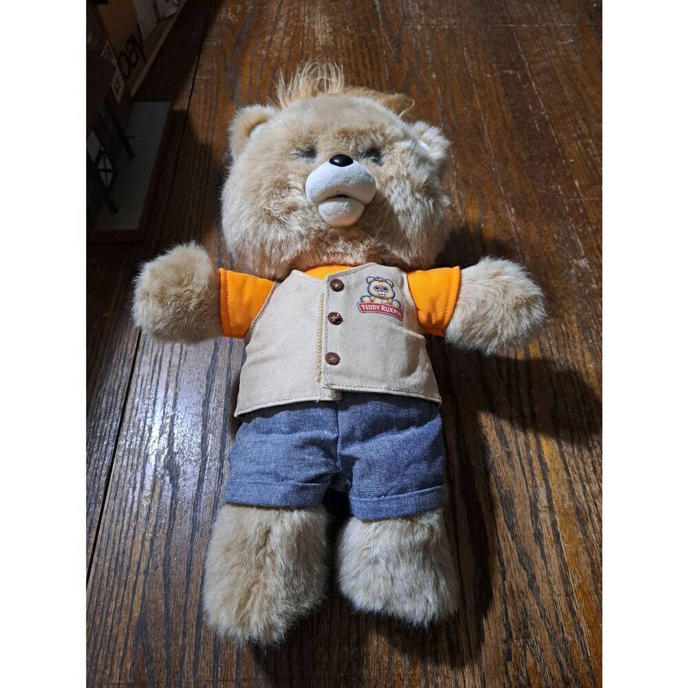 2017 Teddy Ruxpin Wicked Cool Toys Animated Talking Story Telling Teddy Bear